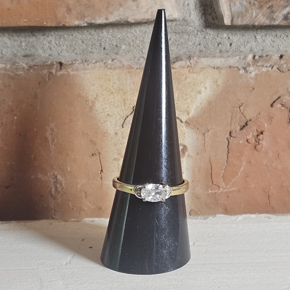 Lia Sophia Ring Size 9 +